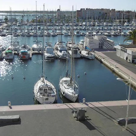 T2 40m² A 150m De La Avec Parking Prive Et Loggia - - Fr-1-796-26 Apartment *
